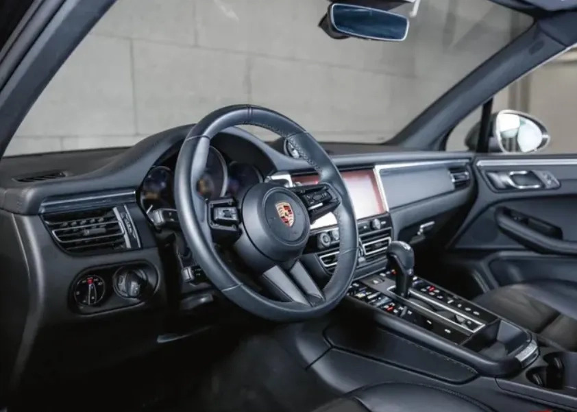 Porsche Macan cena 332951 przebieg: 1, rok produkcji 2024 z Rogoźno małe 22